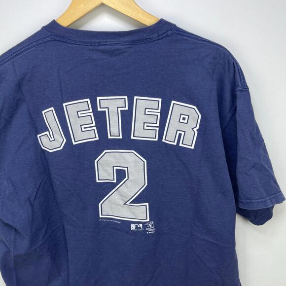 Vintage New York Yankees Derek Jeter Sun Faded T-Shirt Large - Picture 6 of 10